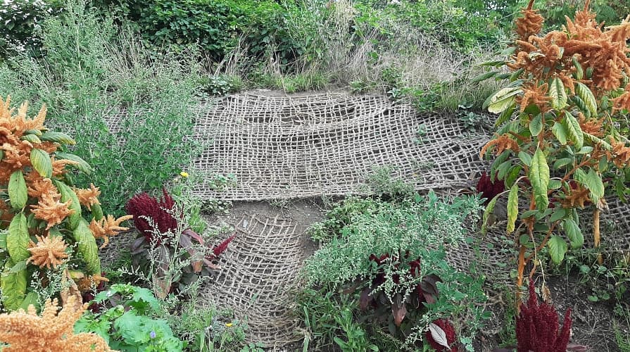 Nedostatečné kotvení georohože