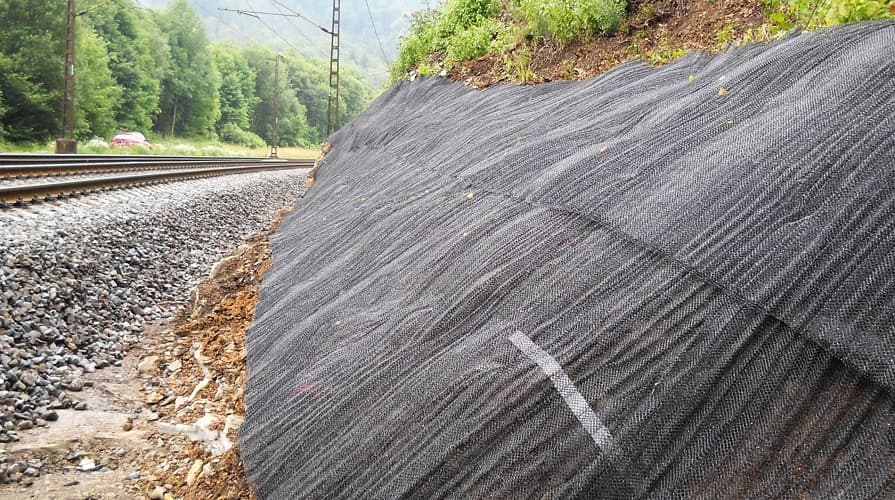 Chybný způsob pokládky georohože